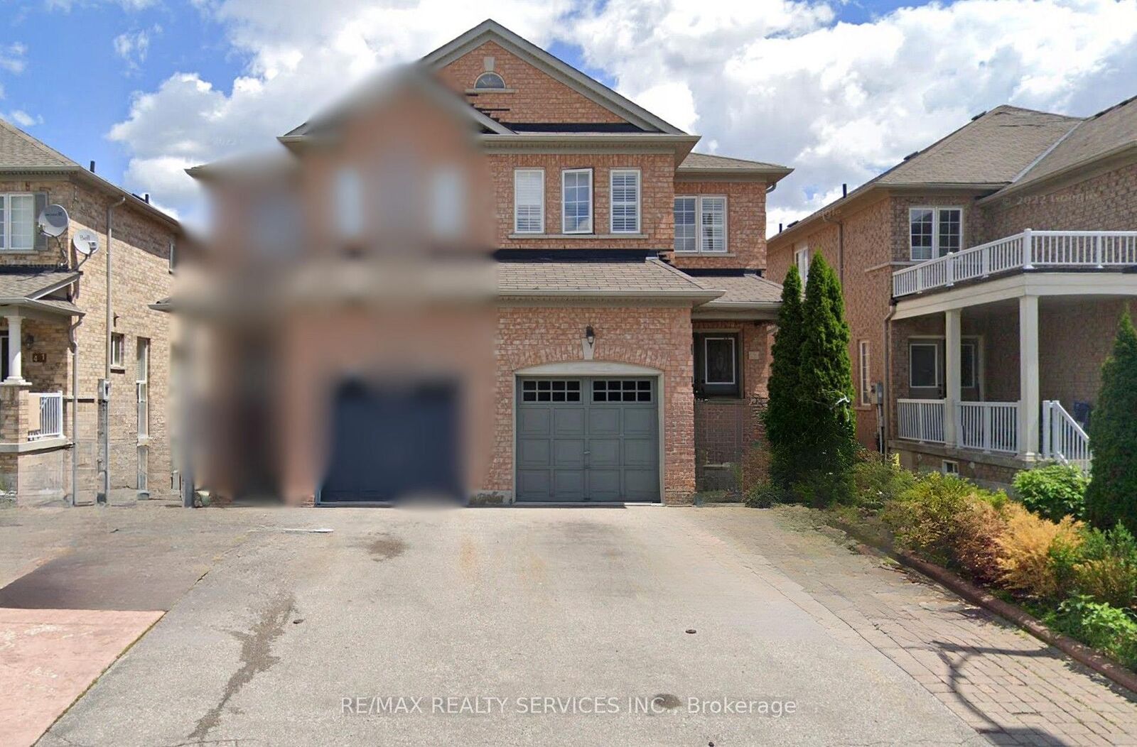 Photo de la propriété: 37 Riverplace Crescent ON L6P 2N3
