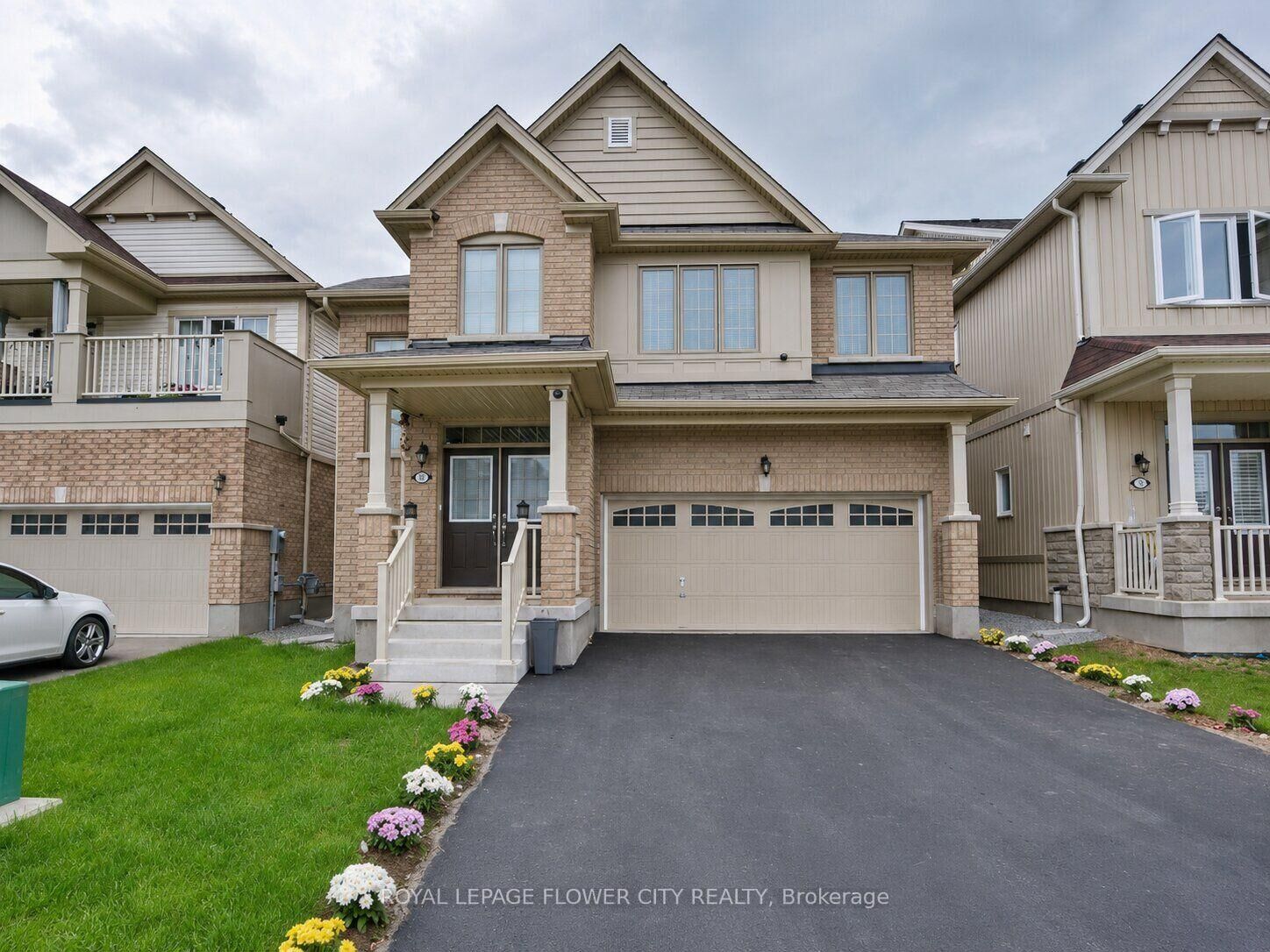 Property Photo: 7843 Butternut Boulevard ON L2H 0N3