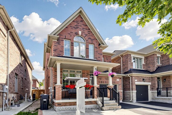 Property Photo: 13 Fringetree Road ON L6R 3V8