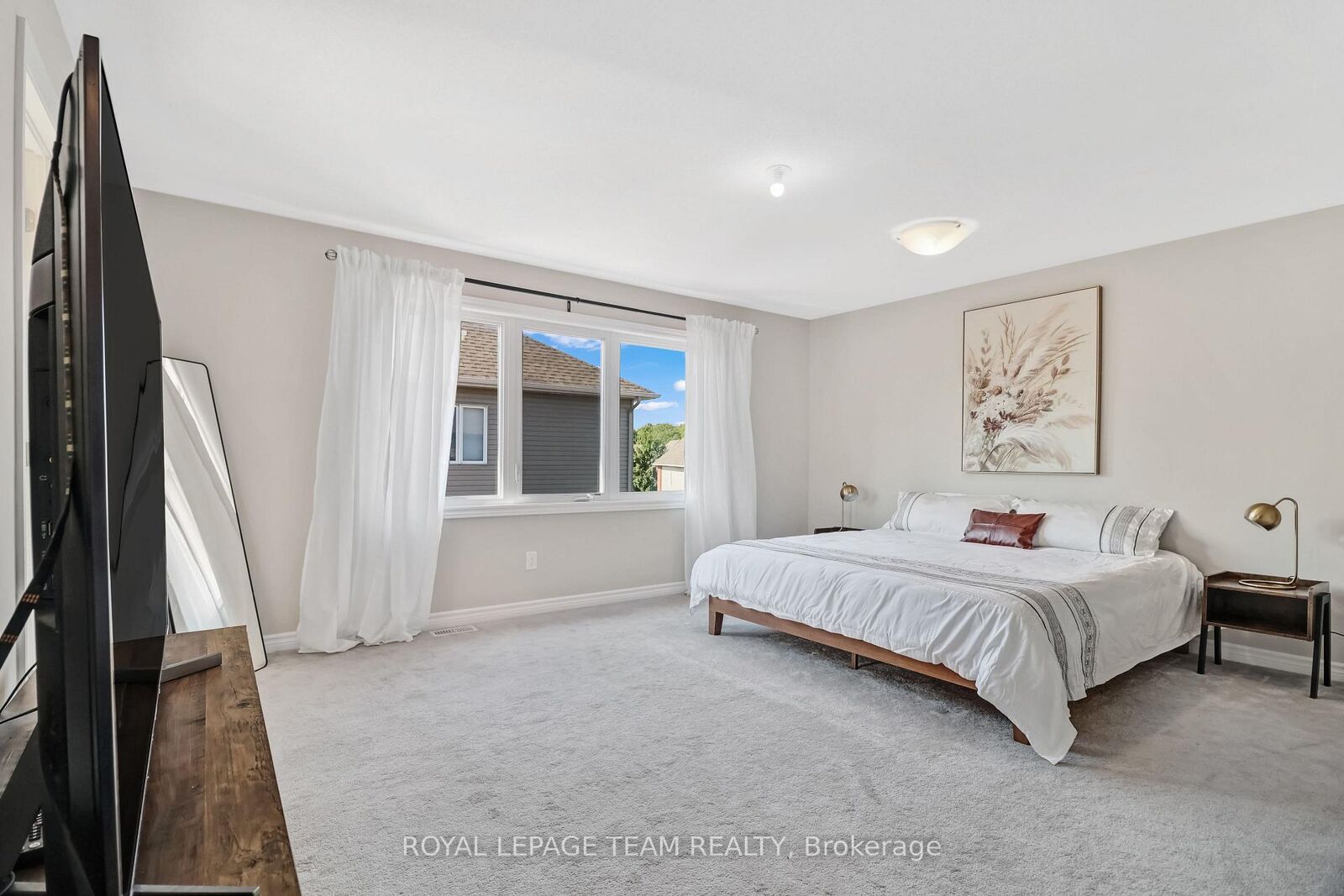 Property Photo:  3 Stoneleigh Street  ON K2G 7A2 