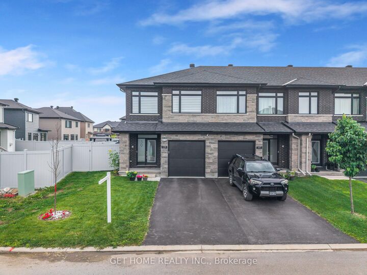 Property Photo: 39 Hermes Avenue ON K4M 0K7