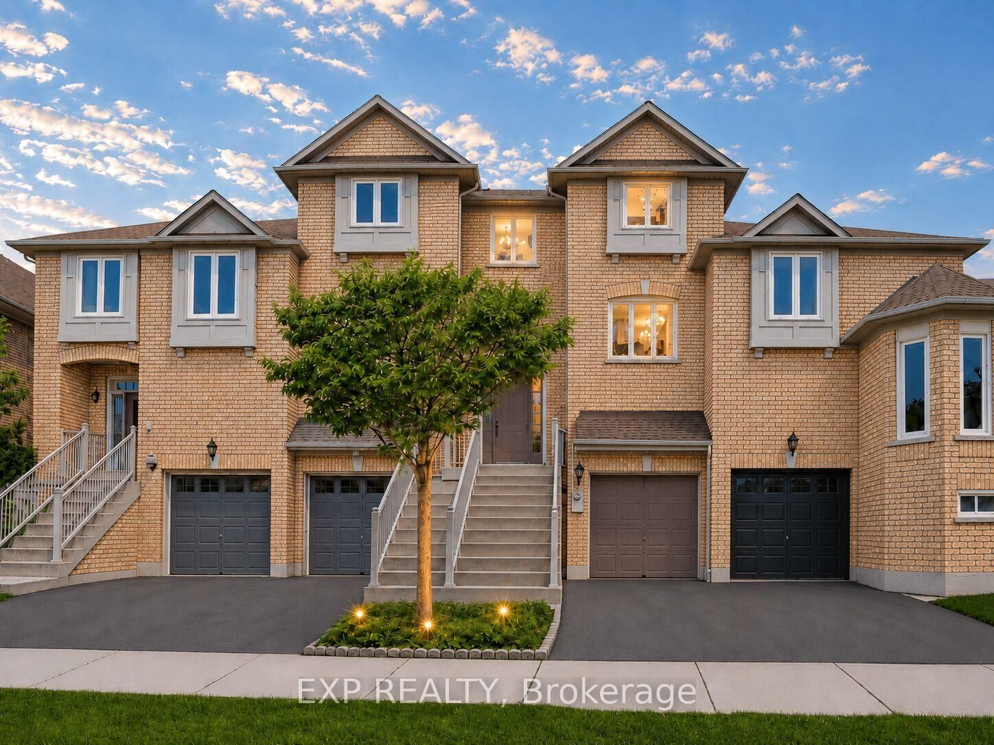 Property Photo: 3 Baffin Court ON L4B 4J6
