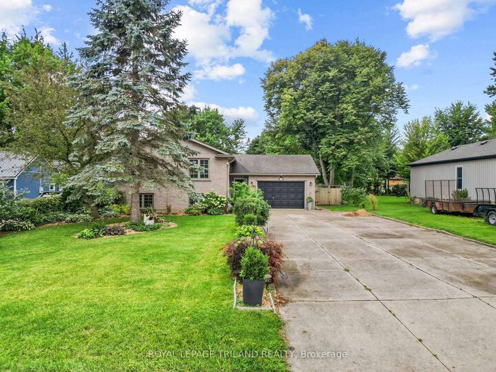 Property Photo: 172 Simpson Street ON N0L 1M0