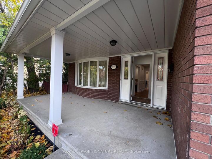 Property Photo: 195 Upper Canada Drive ON M2P 1T2