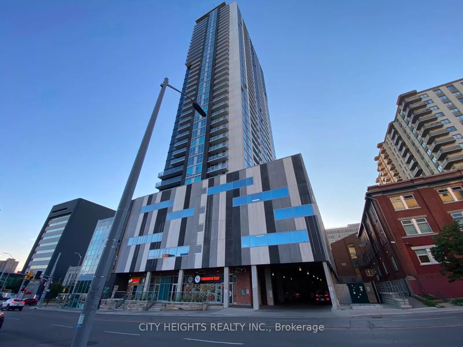Property Photo:  60 Fredrick Street 809  ON N2H 0C7 