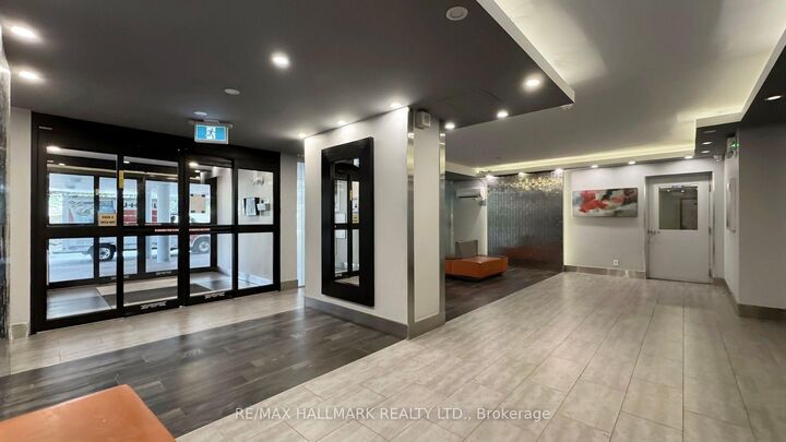 Property Photo: 20 Forest Manor Road 703 ON M2J 1M2