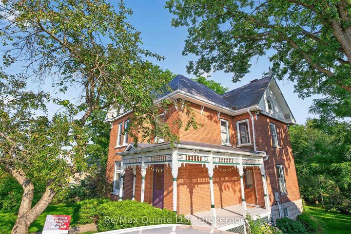 Property Photo: 97 St Lawrence Street W ON K0K 2K0