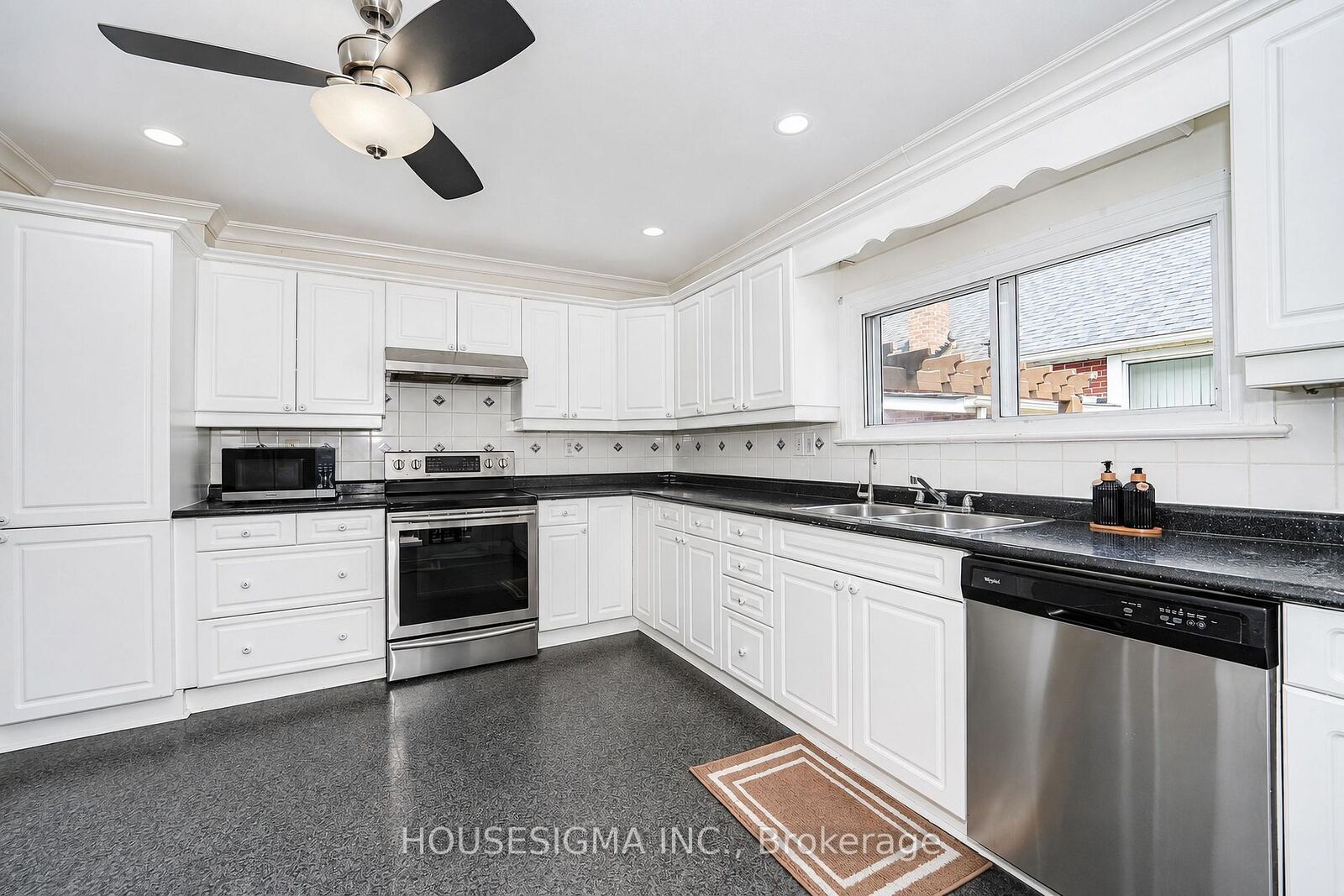 Property Photo: 93 Brock Street W ON L1G 1R7