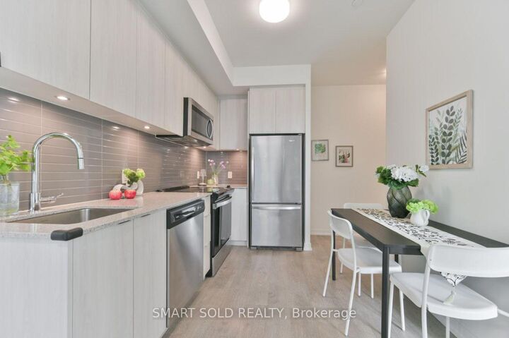 Property Photo: 8868 Yonge Street 909E ON L4C 0T4