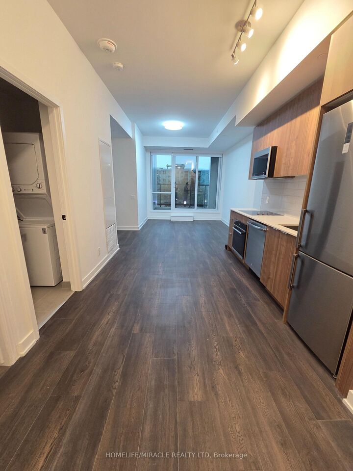 Property Photo: 743 Warden Avenue 212 ON M1L 4A8