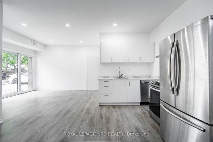 Property Photo: 138 Main Street W 1B ON L3K 3V2