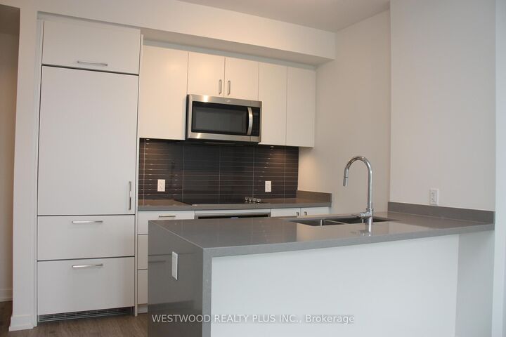 Property Photo: 3 Rosewater Street Th 116 ON L4C 5T6