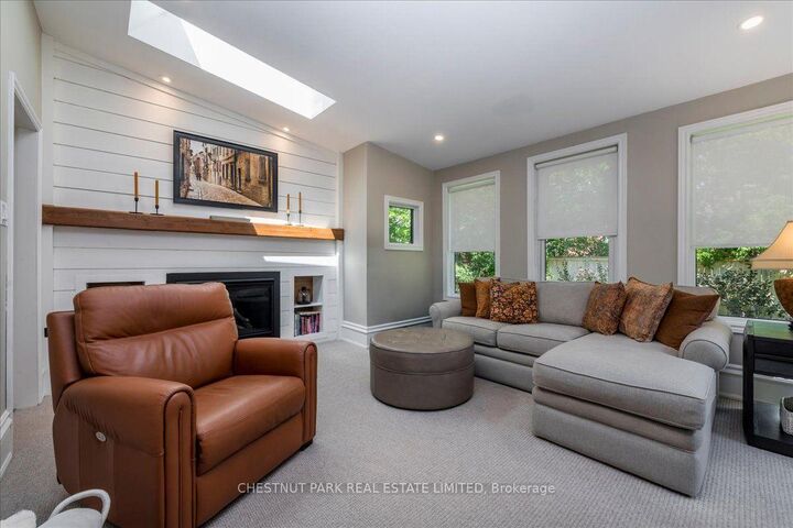 Property Photo: 72 Burton Avenue ON L4N 2R6