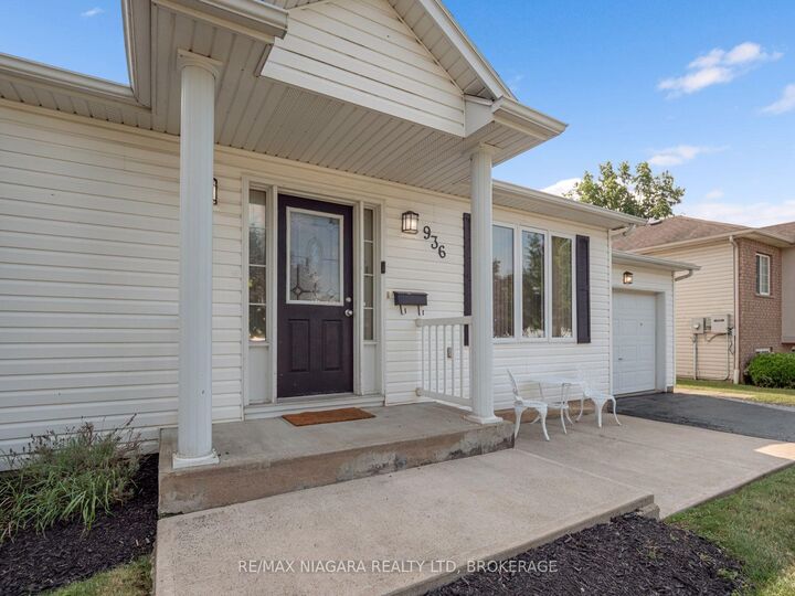 Property Photo: 936 Colette Road ON L2A 6G7