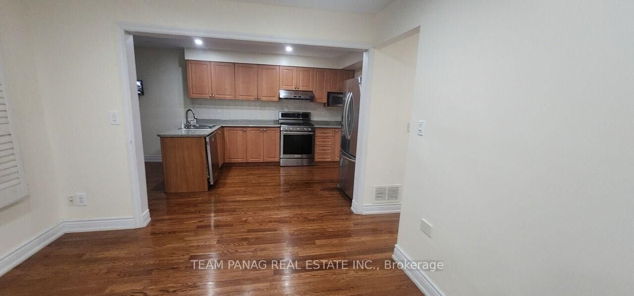Property Photo: 57 Quail Feather Crescent ON L6R 1S7