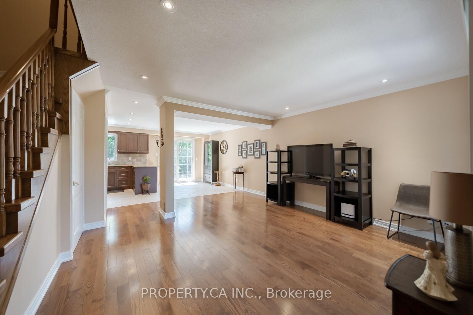 Property Photo:  17 Boyne Highlands Court  ON L4K 1K4 