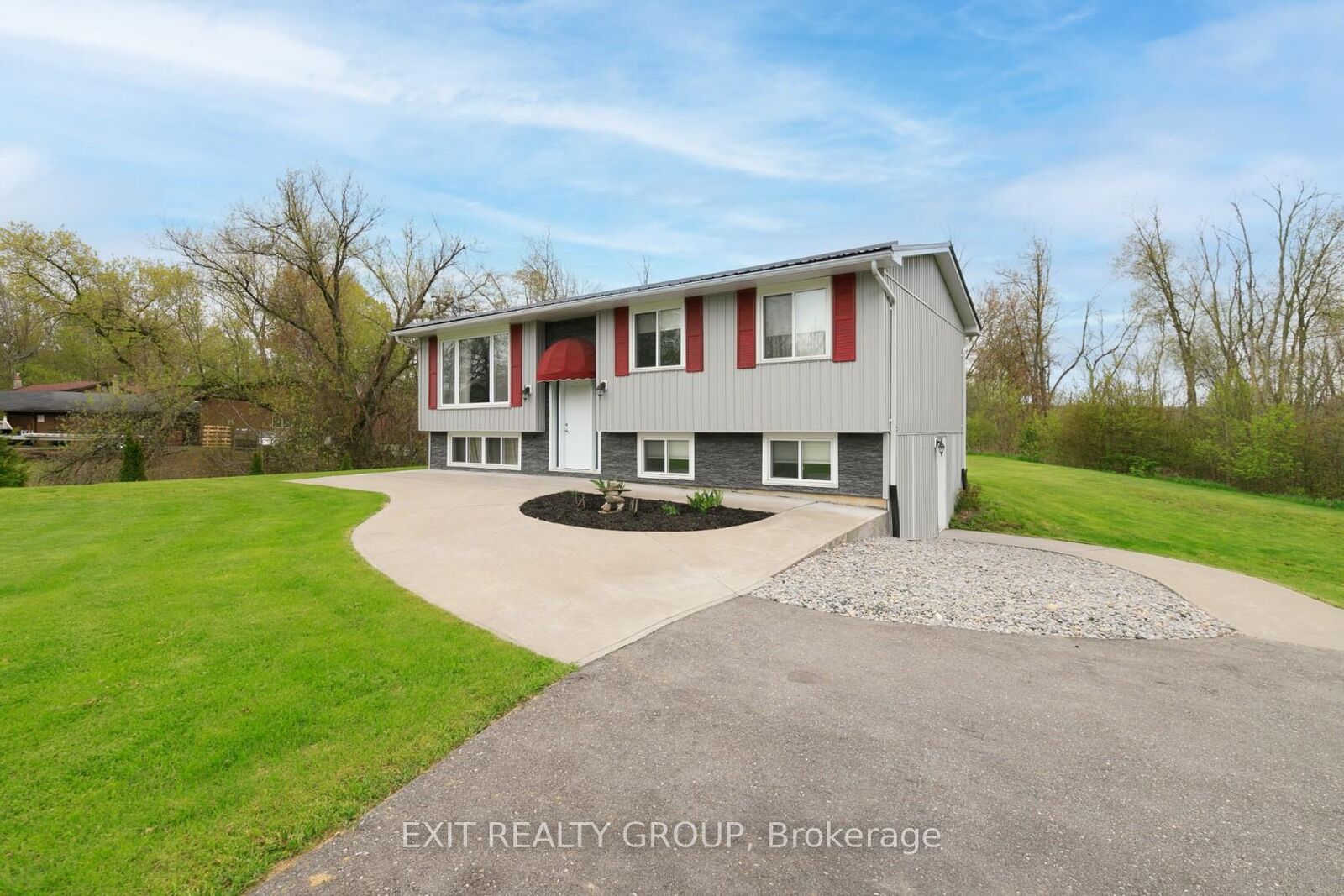 Property Photo: 1625 Old Wooler Road ON K0K 3M0