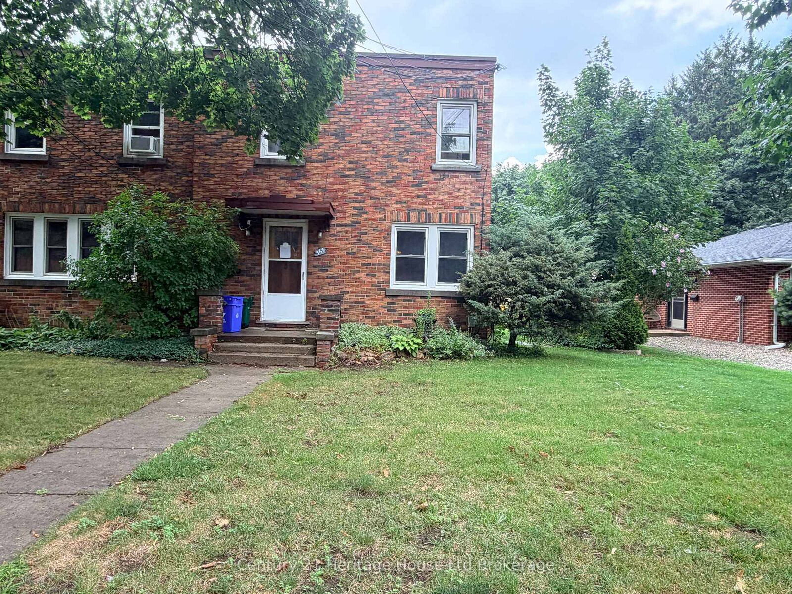 Property Photo:  365 Brant Street  ON N4S 6G3 