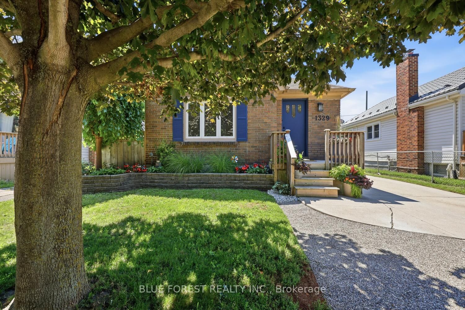 Property Photo: 1329 Brydges Street ON N5W 2C5