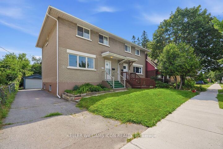 873 Woodroffe Avenue — photo 1