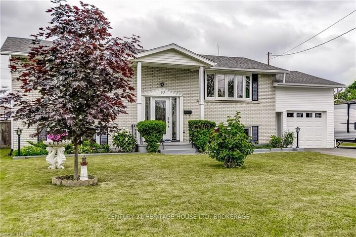 Property Photo: 10 Madison Street ON L2A 3Z8