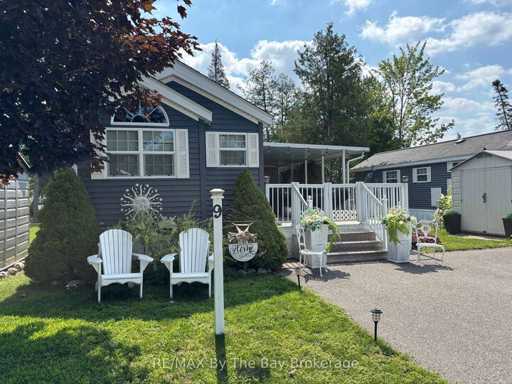 Property Photo:  9 White Pines Trail  ON L9Z 1X7 
