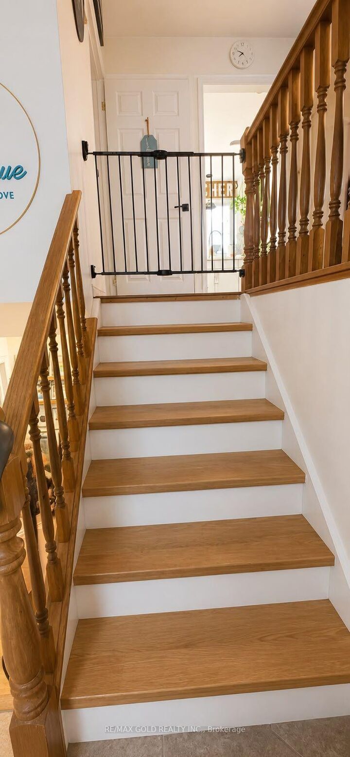 Property Photo: 617 Trailview Drive ON K9J 8K3