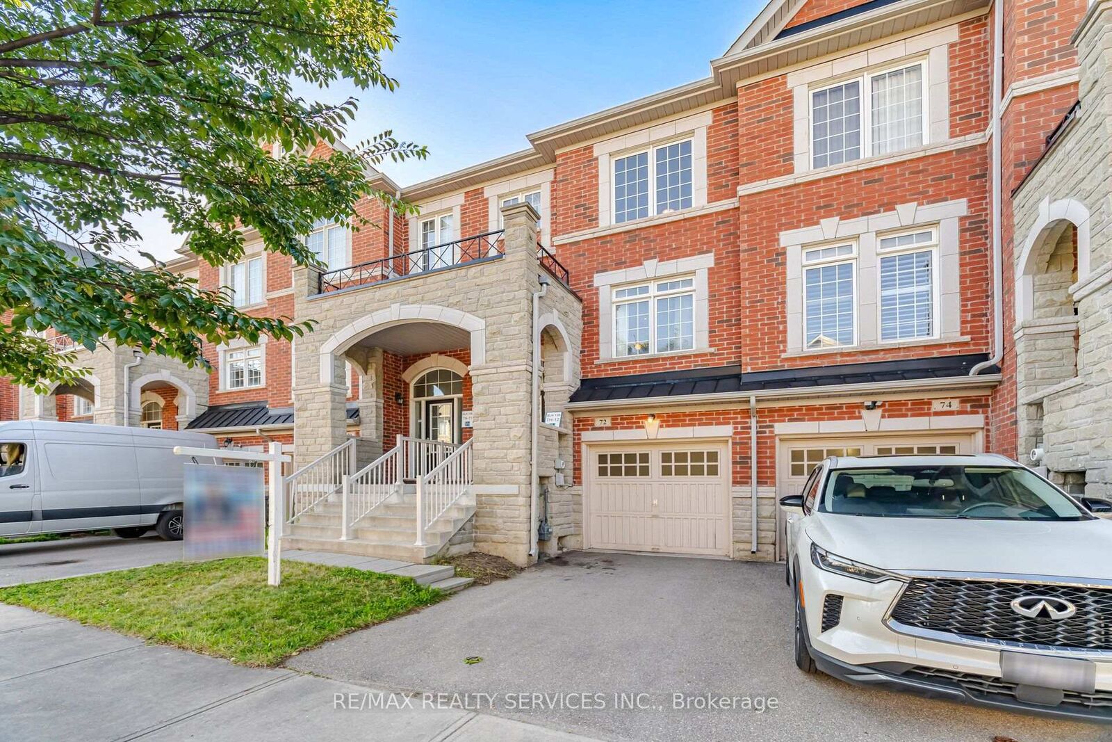 Property Photo: 72 Rockman Crescent ON L7A 3Z9