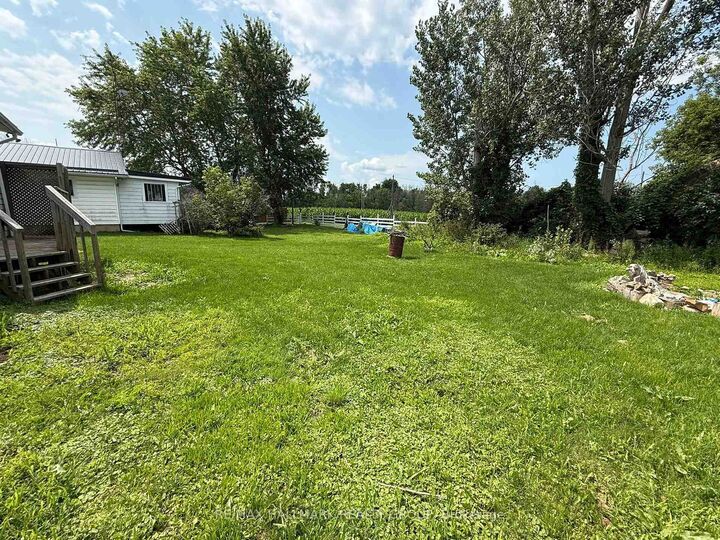 Property Photo:  12 Circle Drive S  ON K0G 1E0 