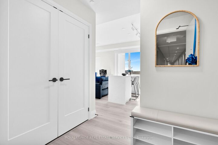 Property Photo: 3250 Carding Mill Trail 333 ON L6M 5T3