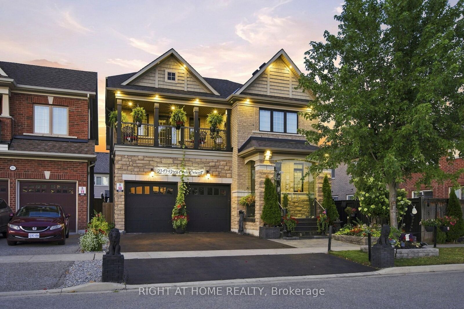 Property Photo: 2349 Dress Circle Crescent ON L1L 0L8