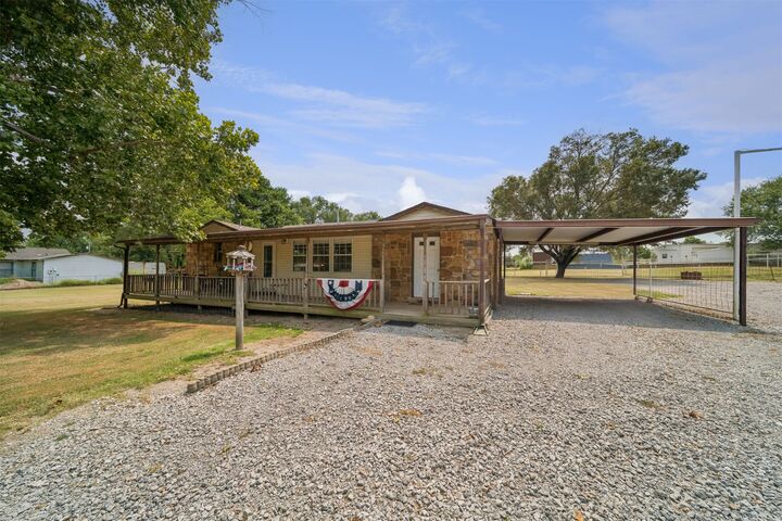 Property Photo: 24952 E 101st Street S OK 74014