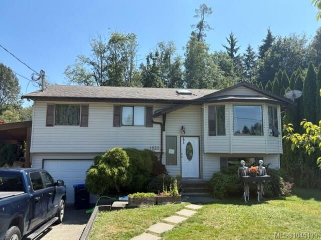 Property Photo: 1932 Embleton Cres BC V9N 6N8