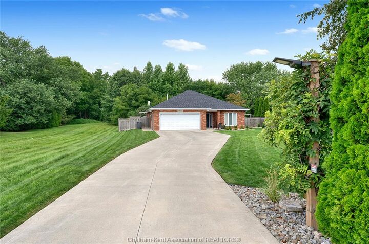 Property Photo: 9053 Indian Creek Line East ON N7M 5J3