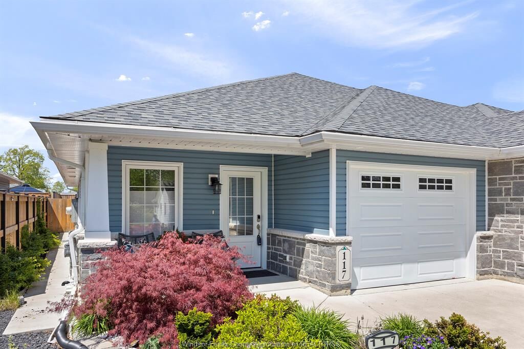 Property Photo: 117 Arthur Street North ON N0R 1G0