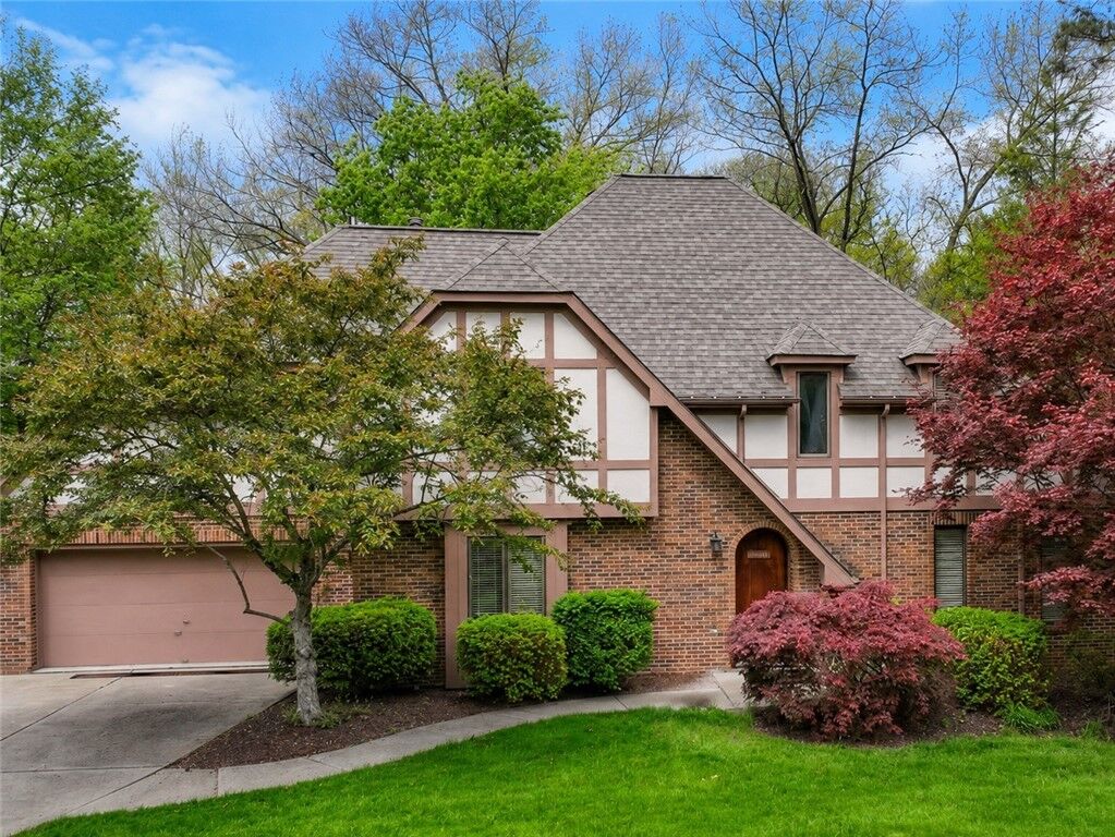 Property Photo:  114 Northbrook Drive  PA 15044 