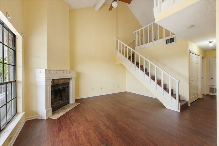 Property Photo:  1610 Waterston Avenue 11  TX 78703 