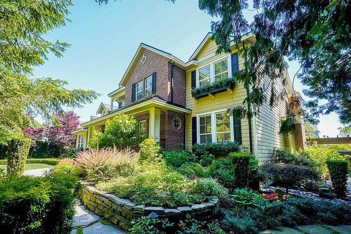 Property Photo: 17268 4 Avenue BC V3Z 9P7