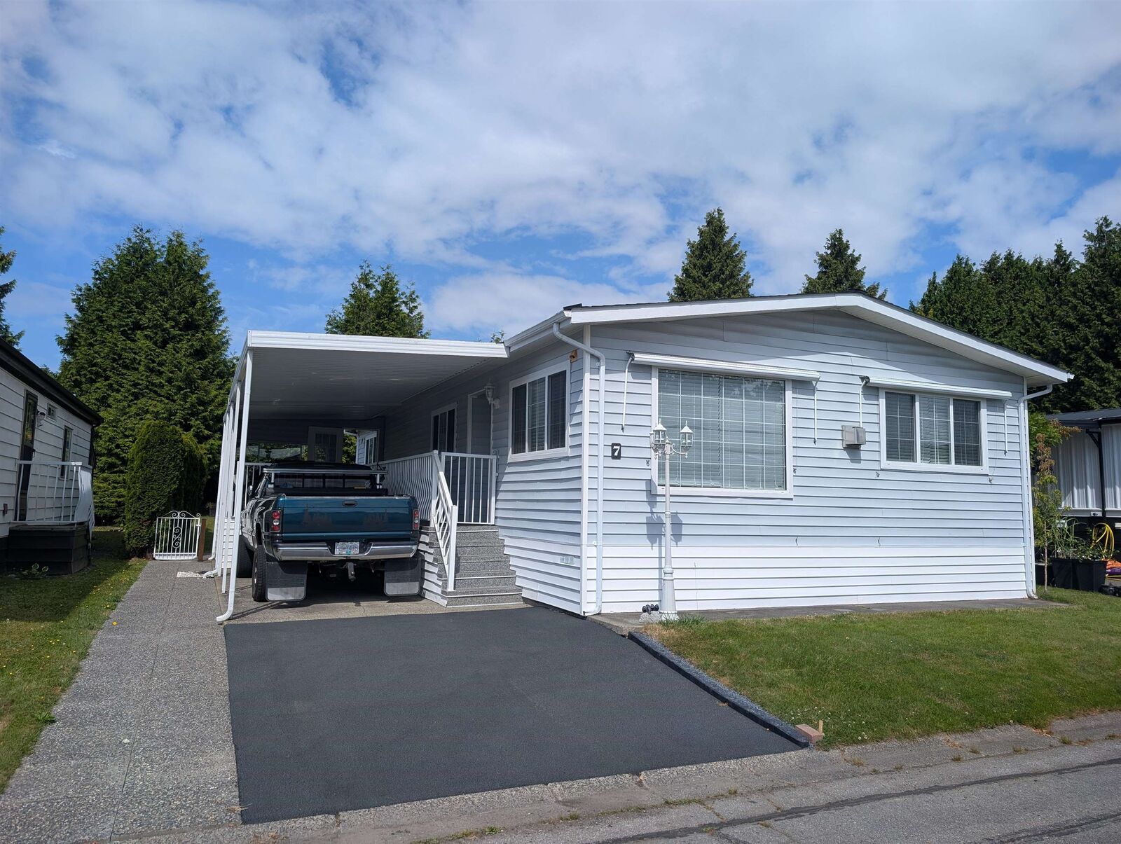 Property Photo: 2303 Cranley Drive 7 BC V4A 8W9