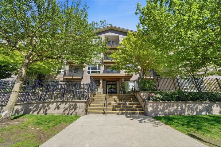 2343 Atkins Avenue 319 — photo 1