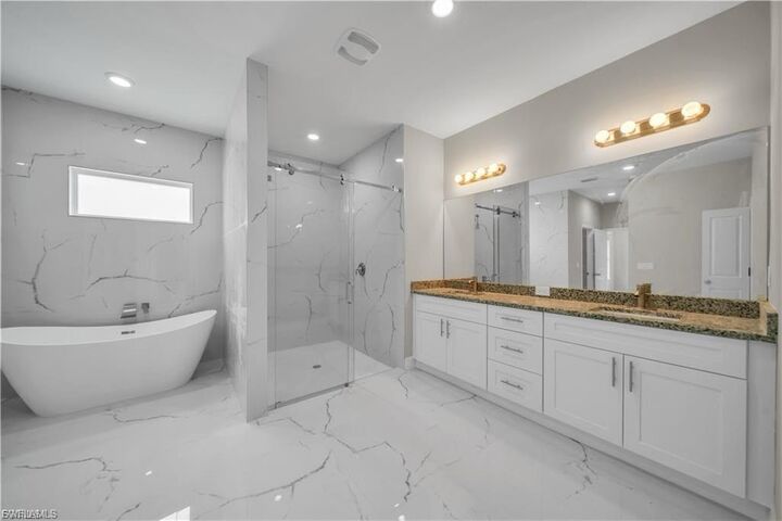 Property Photo: 543 McArthur Blvd FL 33974