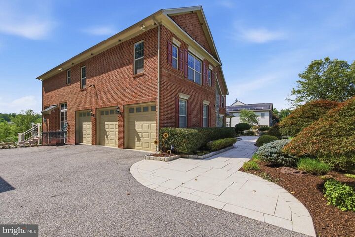 Property Photo:  2405 Turngate Court  MD 20774 
