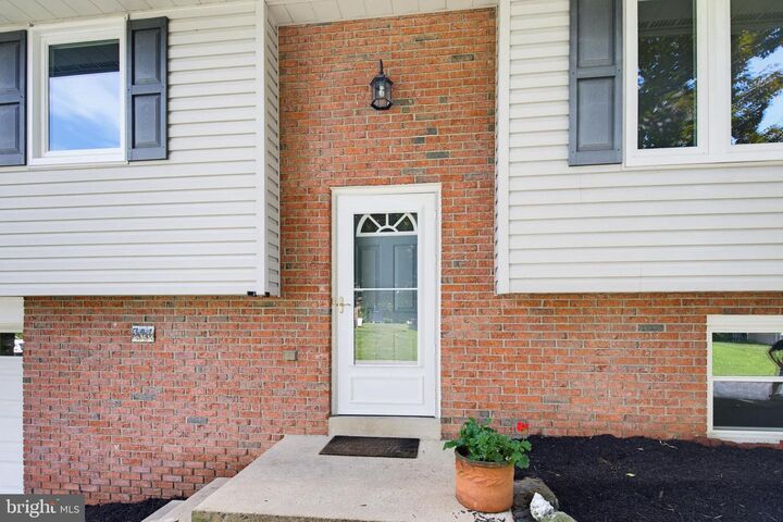 Property Photo: 341 Primrose Lane PA 17554