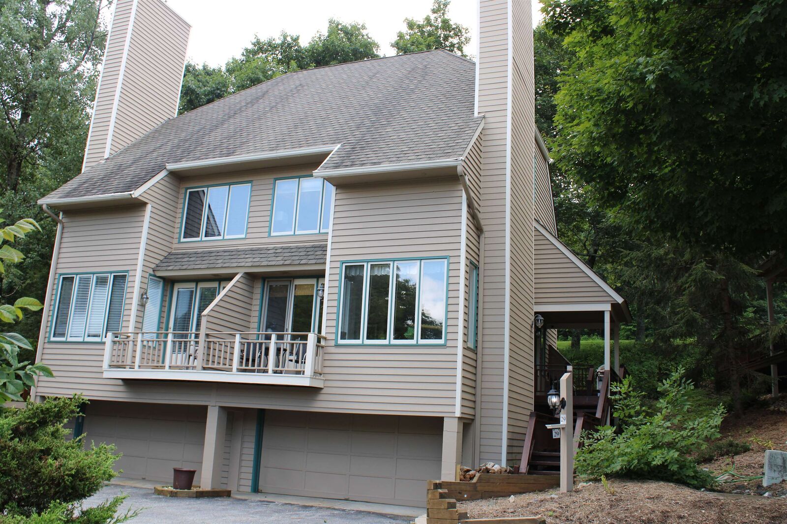 Property Photo:  29 Briarwood Ln  VA 22967 