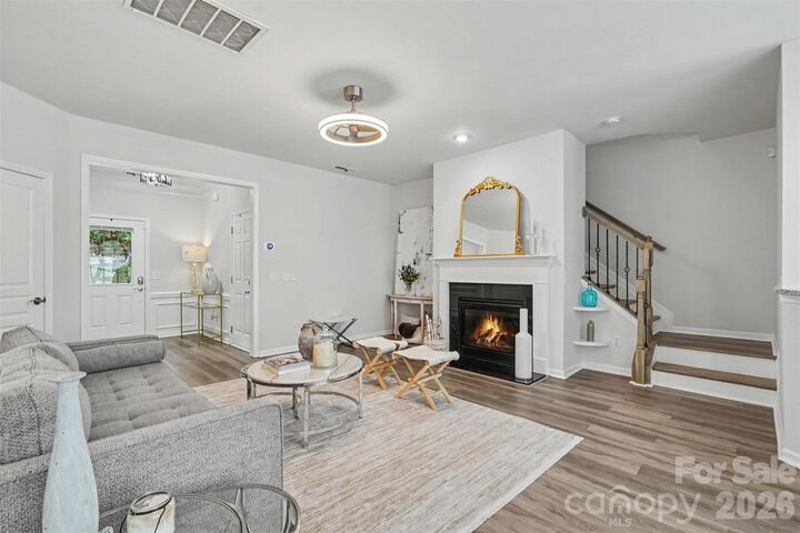 Property Photo: 2447 Diplomat Lane NC 28210