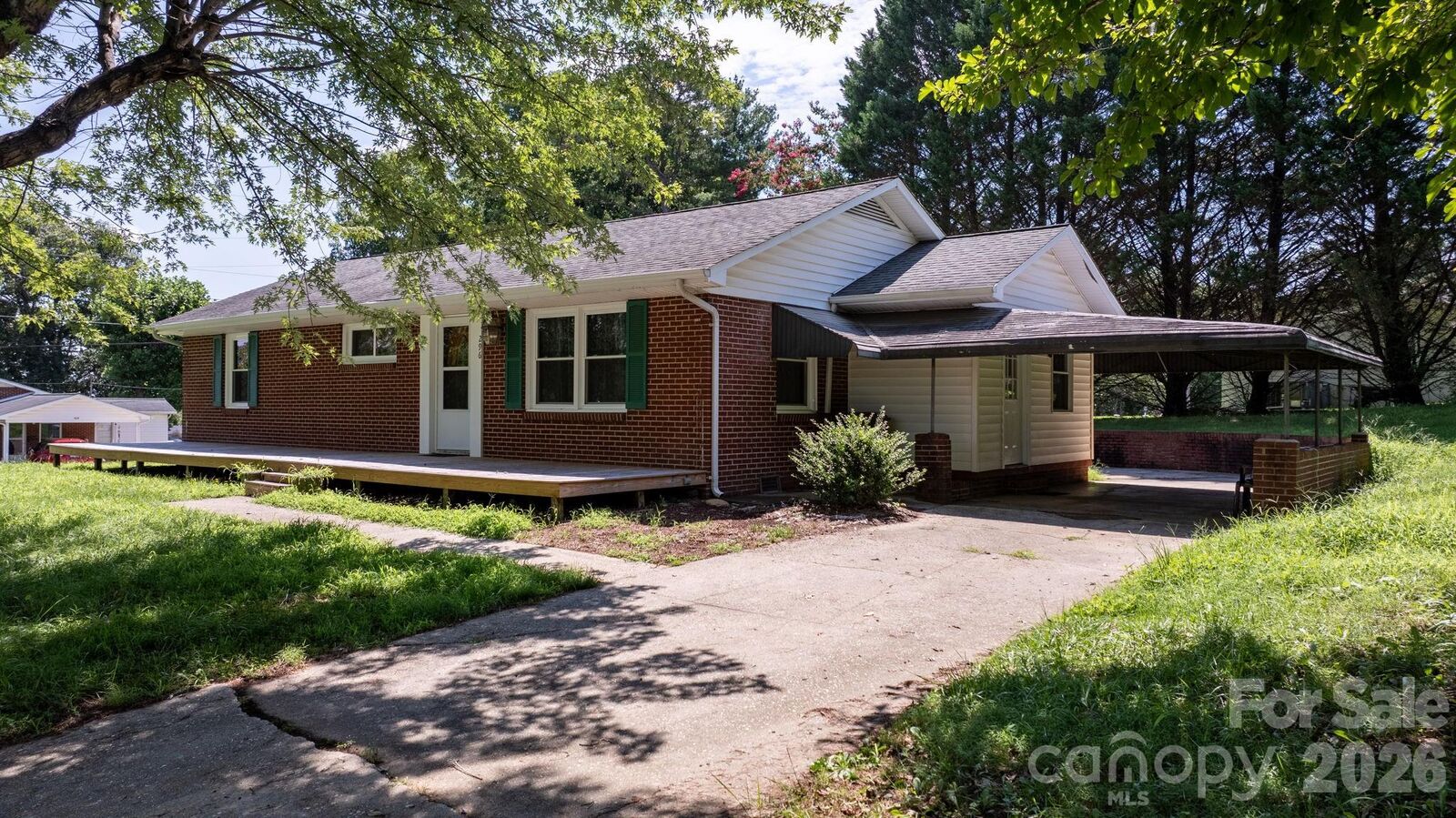 Property Photo: 296 Pine Mountain Road NC 28638