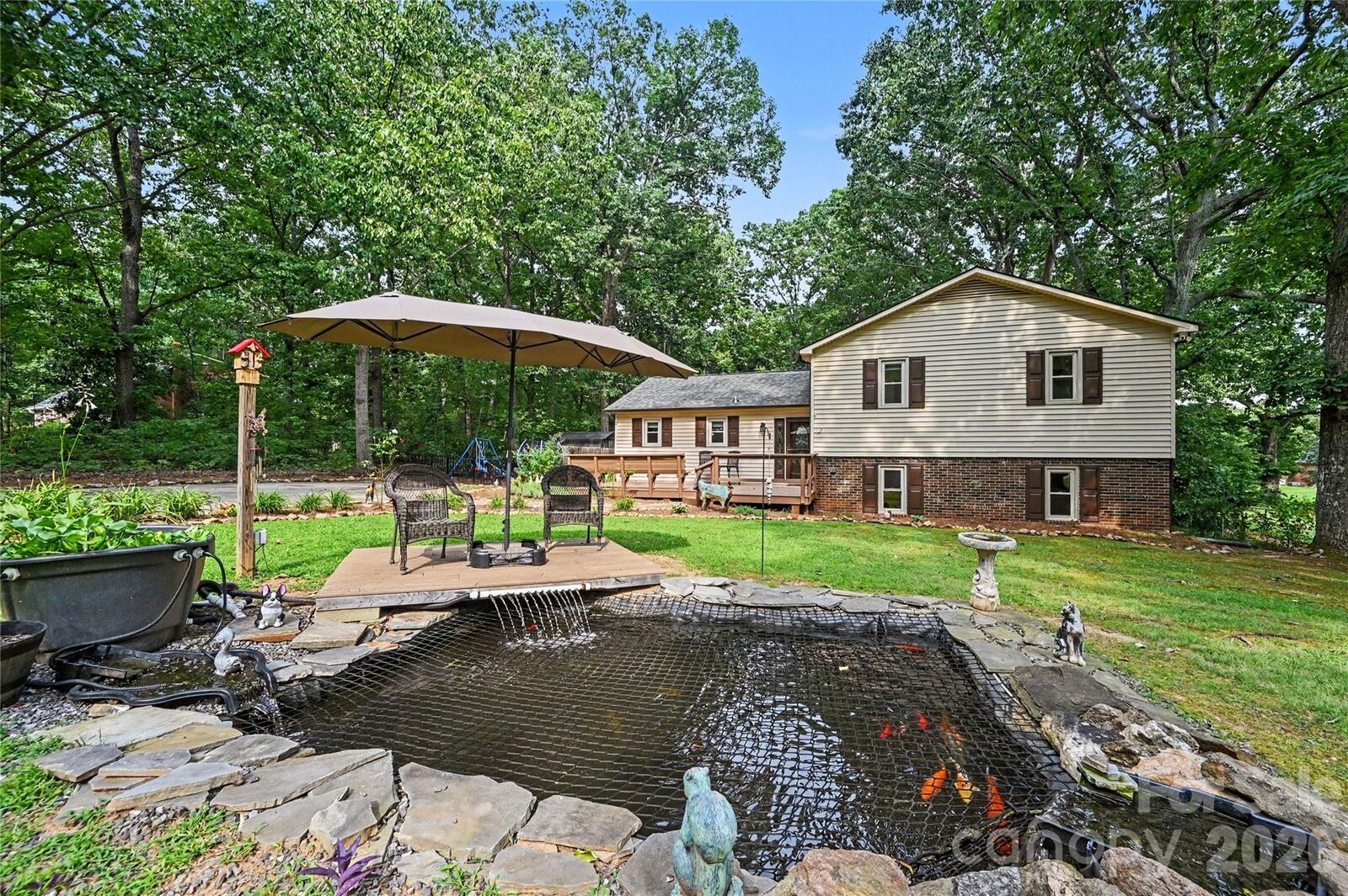 Property Photo: 608 Hoyle Street NC 28092