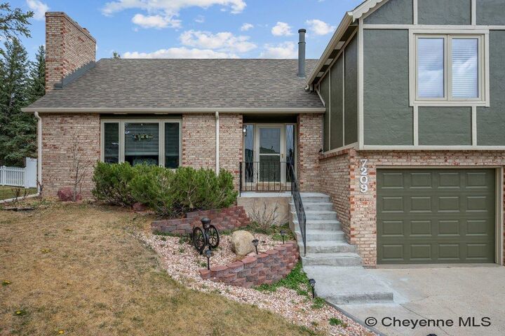 Property Photo:  7209 Hawthorne Dr  WY 82009 