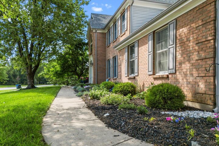 Property Photo: 1210 Ascot Drive OH 45039