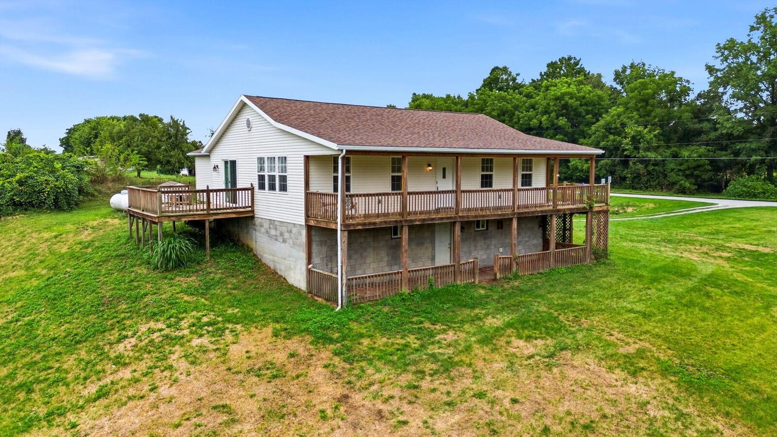 Property Photo:  200 W Williams Street  OH 43315 